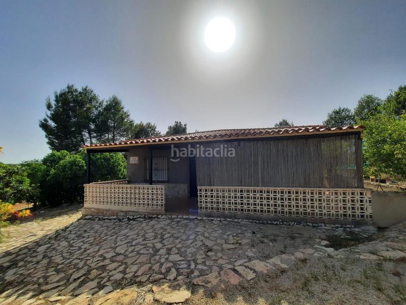 Foto f59dcce4-0254-43b9-a665-766cff3786bf. Casa a Alpera
