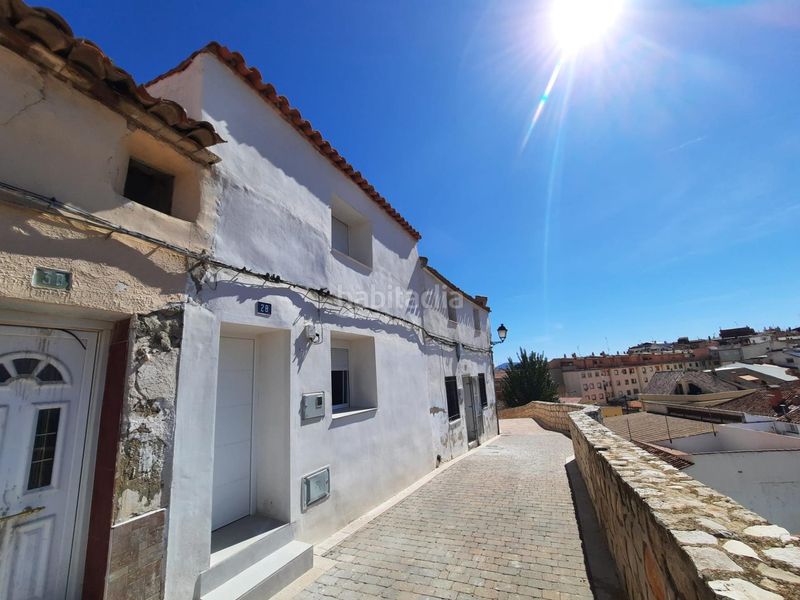 Foto d7ddb886-9f89-4129-a20b-f8dc32f0debc. Casa a Almansa