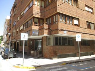 Location Local commercial à Almansa. Local totalmente reformado con excelente ubicación