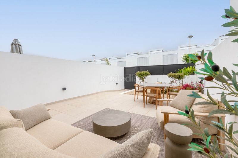 Foto cba7bb82-8747-4357-9215-56de7c72ffa1. Casa adossada amb aparcament a Centro Güímar