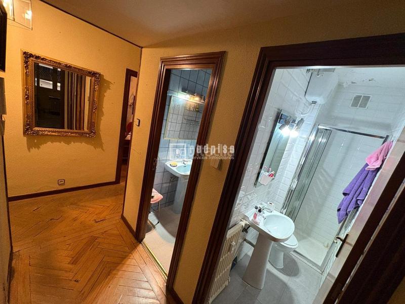 Foto 8e47fc65-5ab3-4947-804e-1377e24f6a55. Etagenwohnung mit heizung in Guindalera Madrid