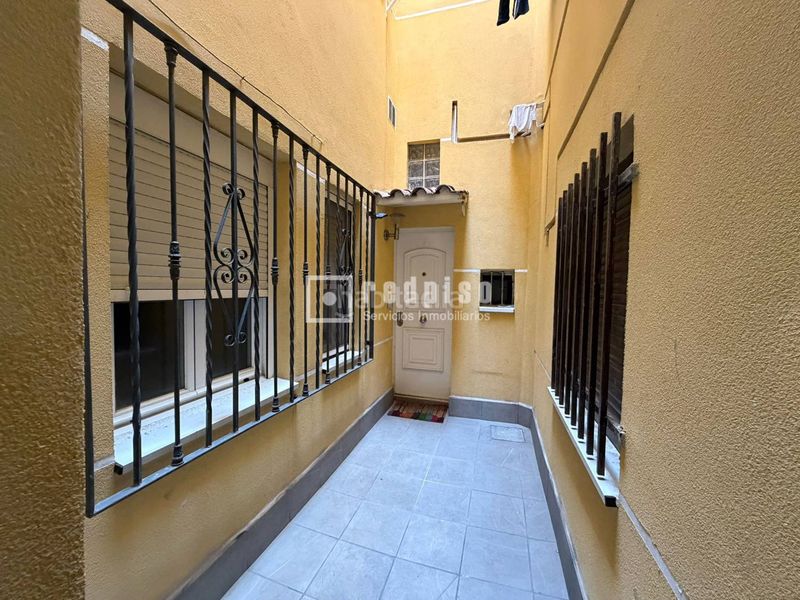 Foto b8b2ae7c-f9fe-49b8-a0cf-bb01be294b96. Pis amb calefacció a Guindalera Madrid