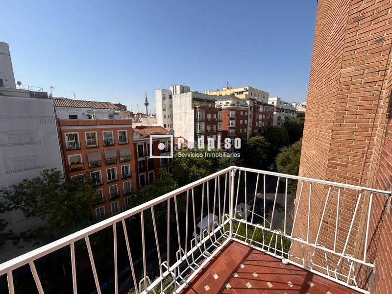 Foto 62bcad69-94f8-4e46-8401-df9b0a4cf3be. Pis amb calefacció a Guindalera Madrid