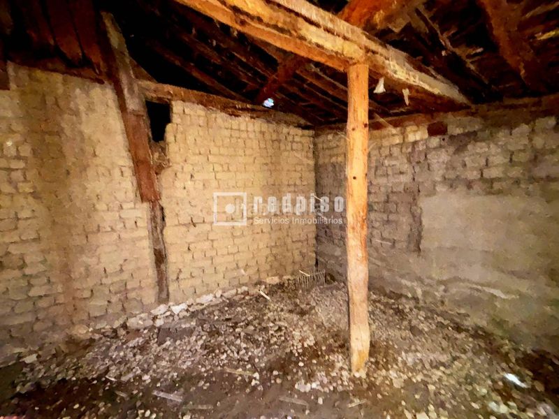 Foto f12f7ac7-6608-49f8-a53e-aa1f987622a3. Casa a Pinarejos