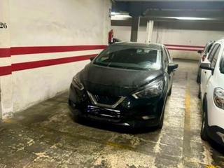 Parking coche  Calle de francisco verdú