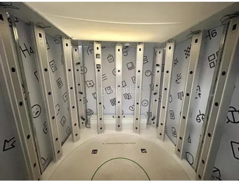 Foto b28731b3-5368-4602-88e4-0d05d57bdc57. Oficina  en venta en avenida de la estación, 5, ensanche diputación en Alicante