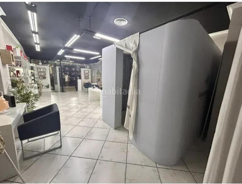 Foto c744e59a-3d38-454c-9fb8-61cbfac65053. Oficina  en venta en avenida de la estación, 5, ensanche diputación en Alicante