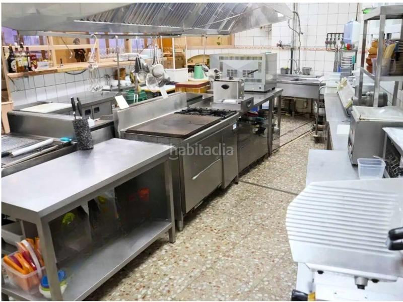 Foto 20e0d4a7-aa2b-4e92-a683-e61f5736e467. Geschäftsraum in calle sant bartolomeu 148 in Campello Playa Campello (el)