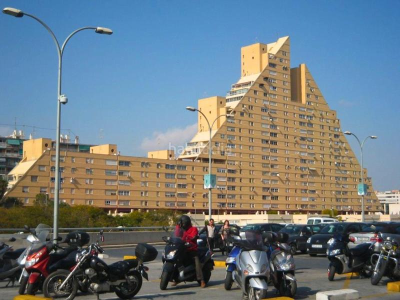 Foto e0809ad6-d5bc-4033-9a39-6d2ba3fd4498. Posto auto in Pla de Bon Repós Alicante