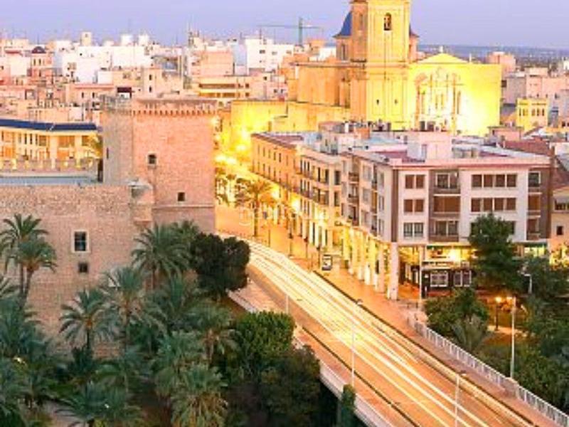 Foto a84e7d4d-5b5b-416f-a11b-17819fe0c8fc. Posto auto in El Toscar Elche / Elx