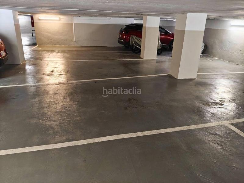 Foto 2a5b0dd5-ab5d-4530-a3e7-fa5d49f68484. Parking voiture dans Barrio del Centro Alicante