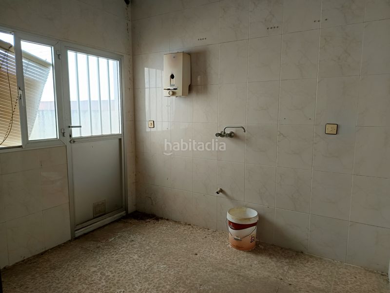 Foto 4fdf5e1e-ff08-4765-a581-27587993fd5d. Edificio ¡¡ oportunidad de compra!! edificio de dos planta en la carolina en Carolina (La)