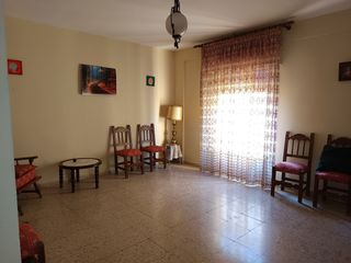 Appartement à Carolina (La). Se vende piso en zona centro de la carolina