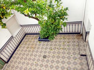 Casa a Carolina (La). Casa de tres plantas en zona centro de la carolina