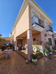 Casa a Carolina (La). Magnifica casa en venta en la carolina
