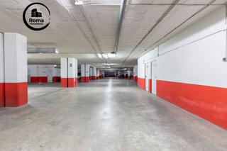 Aparcament cotxe a Pasaje de la ciencia 1. Plaza de garaje en urbanización privada pts