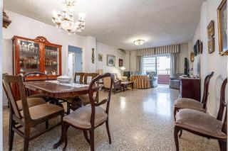 Piso en Calle ancha de gracia 3. Pisazo con 6 dormitorios y 3 baños en calle ancha de gracia