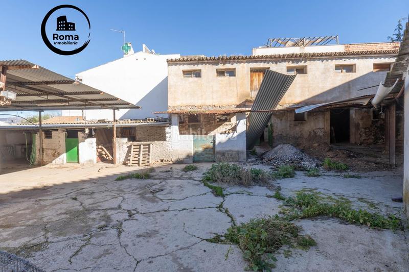Foto 0dd80240-9ec0-4dab-9164-4d317c1d0979. Masía en calle de la gardenia 4 vivienda con múltiples opciones en Albolote