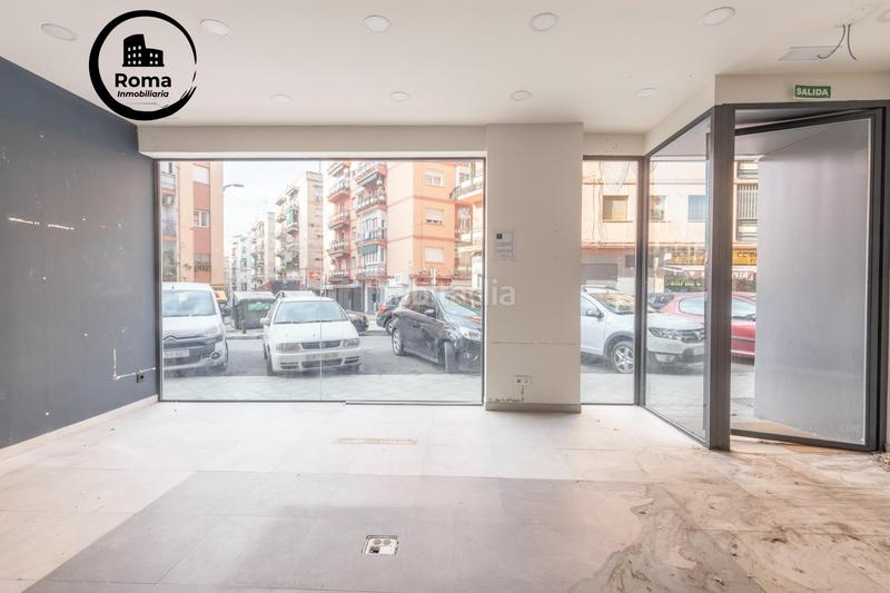 Foto ecb9c6d4-c5da-45b8-bdf8-d65329d6a815. Local comercial a Plaza de Toros Granada