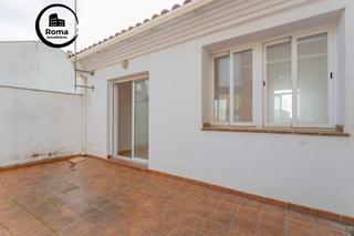 Maison  Calle eras altas. Amplia casa de dos plantas con patio y terrazas a estrenar !