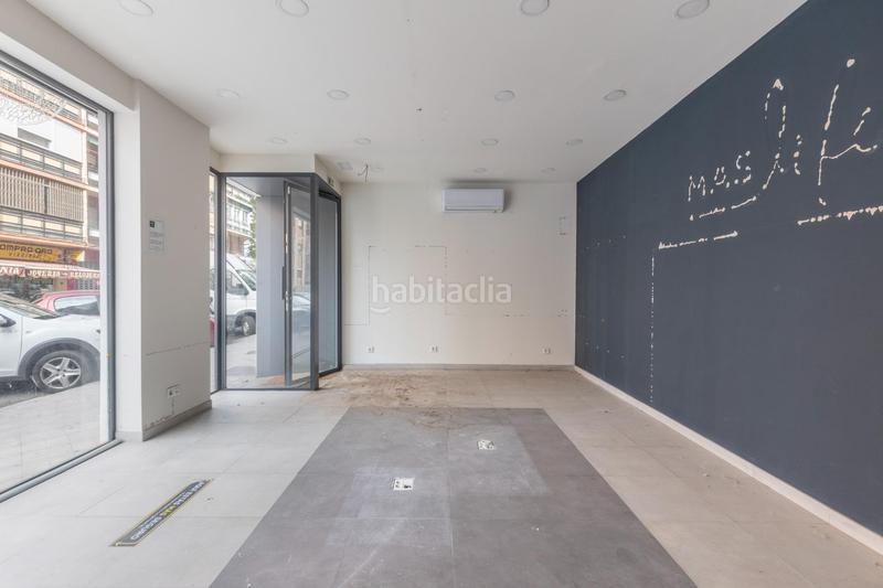 Foto 02174661-75b2-40ee-a40a-55376a844c01. Local comercial a Plaza de Toros Granada