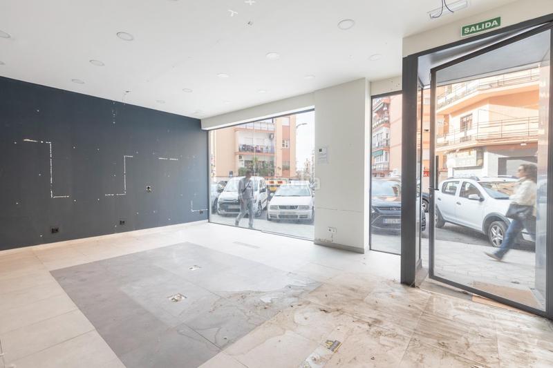 Foto 04947ea7-59b2-4ed6-9ae8-35978b09b338. Local comercial a Plaza de Toros Granada