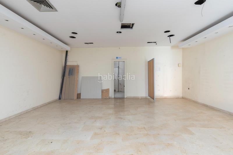 Foto 10725210-b7ad-47d6-afa8-e2a1fffee7a2. Local comercial a Plaza de Toros Granada