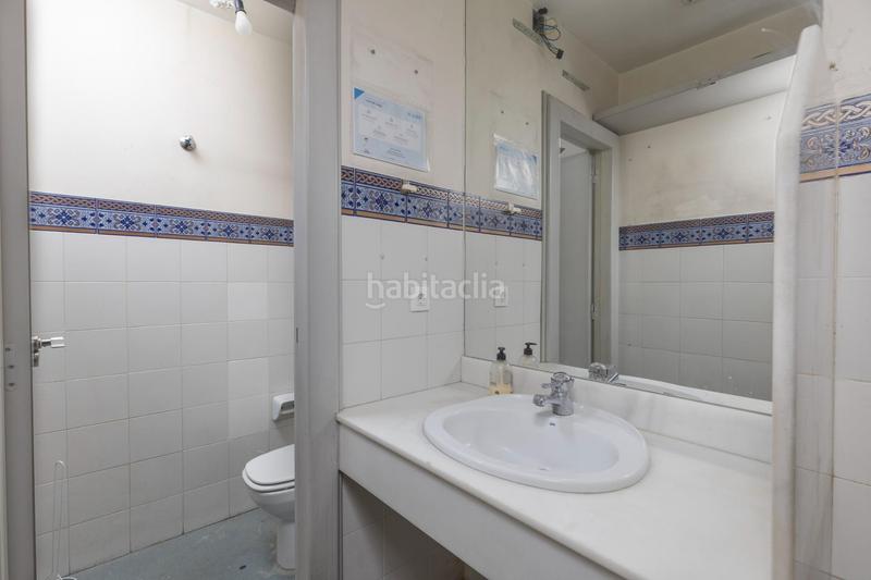 Foto fc8b8a4c-6c21-40d1-8d37-2d3f5aa99375. Local comercial a Plaza de Toros Granada