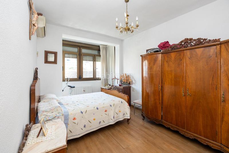 Foto b94a6556-1ec4-4b0f-b109-a28de7f95ede. Casa amb aparcament a Castaño - Mirasierra Granada