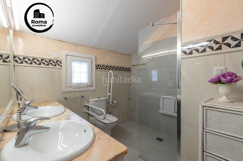 Foto 3c086818-ca7c-44fb-9c75-9b43a872bcc8. Casa  zona alhambra en San Matías - Realejo Granada