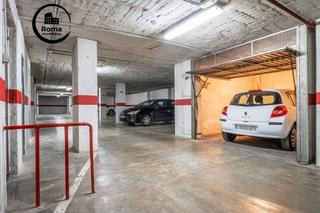 Car parking in Calle seminario 5. Se vende cochera cerrada y trastero junto a plaza de gracia