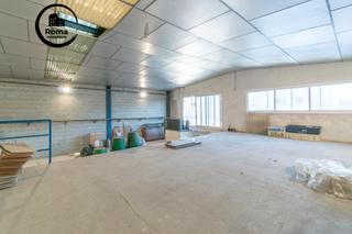 Nau industrial a Calle bubion 58. Nave en venta en el polígono juncaril