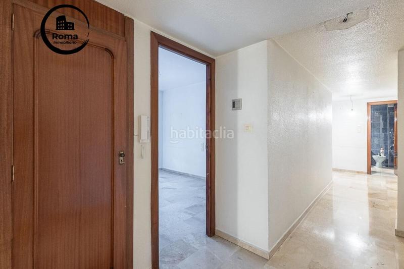 Foto 0a253b1a-f277-43f9-a645-1c3a5b2b6924. Piso descubre tu nuevo hogar en el encantador barrio del realejo, en el corazón ! en Granada