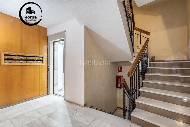 Foto 714c4934-3e1a-4507-bed9-a2586b14b69a. Piso descubre tu nuevo hogar en el encantador barrio del realejo, en el corazón ! en Granada