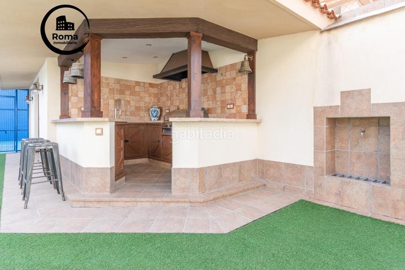 Foto fe97fdf6-0176-4b7b-9879-eaa92a766ddd. Chalet descubre el hogar de tus sueños en este espectacular chalet independiente! en Monachil