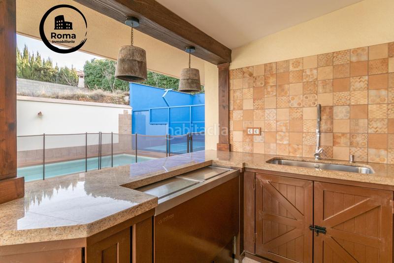 Foto ff119b02-451a-4ac1-89e3-57f3f28dc4be. Chalet descubre el hogar de tus sueños en este espectacular chalet independiente! en Monachil
