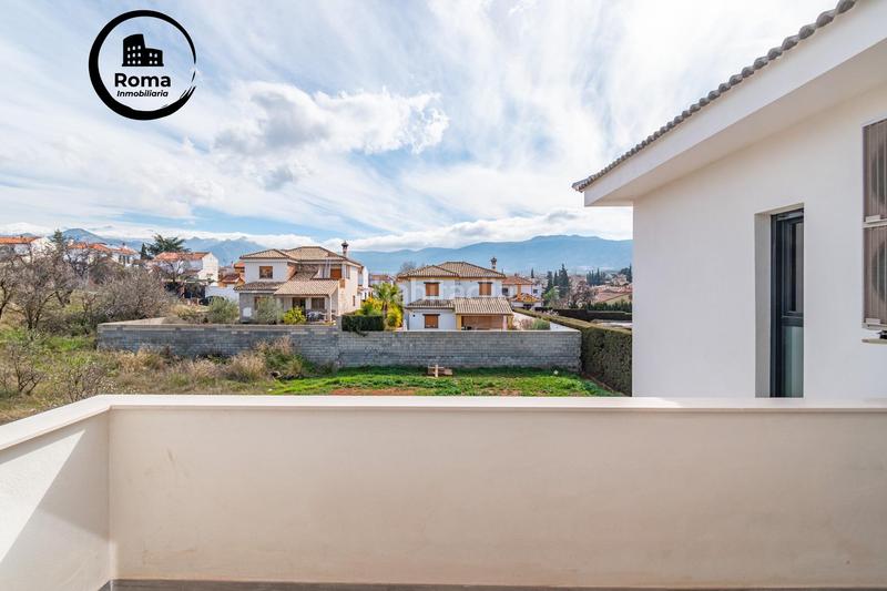 Foto 1a5b3d58-60e9-4a44-975b-e3ce9a5baae2. Chalet  nueva construcción . 5 dormitorios ,3 baños. en Otura