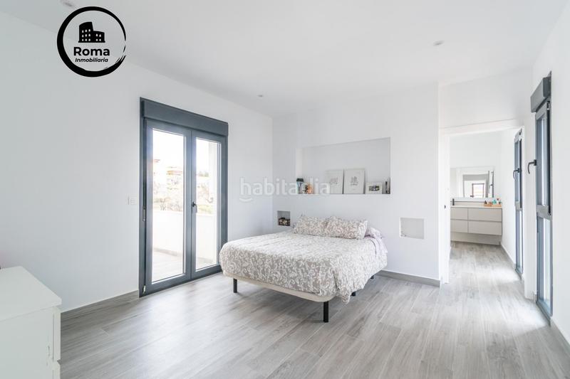 Foto 4655dc0e-f512-42e3-b597-44c9b006bbe5. Chalet  nueva construcción . 5 dormitorios ,3 baños. en Otura