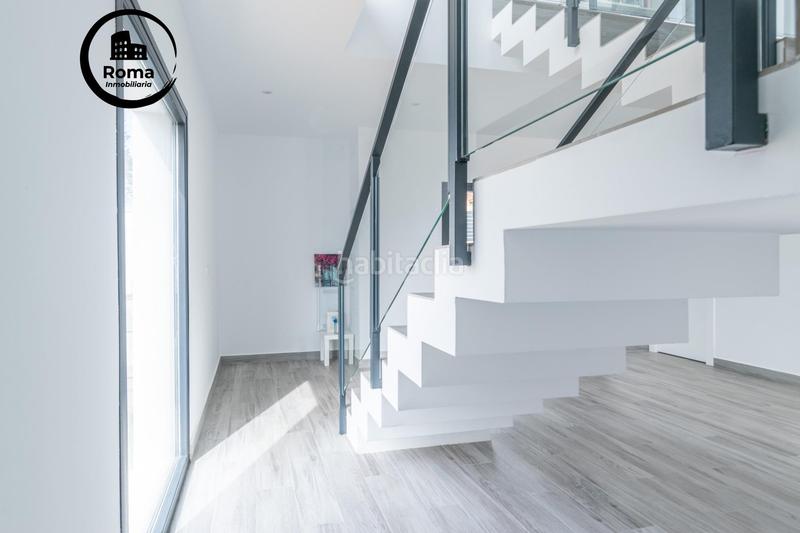 Foto a821c2bf-1edd-42c3-9285-88a843b0a535. Chalet  nueva construcción . 5 dormitorios ,3 baños. en Otura