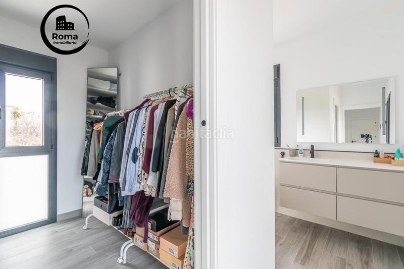 Foto beaaea01-ecf4-4b07-950d-7bc6f7097a90. Chalet  nueva construcción . 5 dormitorios ,3 baños. en Otura