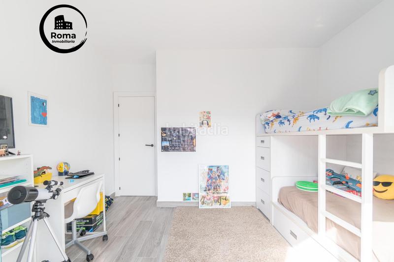 Foto c6f6fdcd-147e-4e6c-875c-18cb7fe06ee1. Chalet  nueva construcción . 5 dormitorios ,3 baños. en Otura