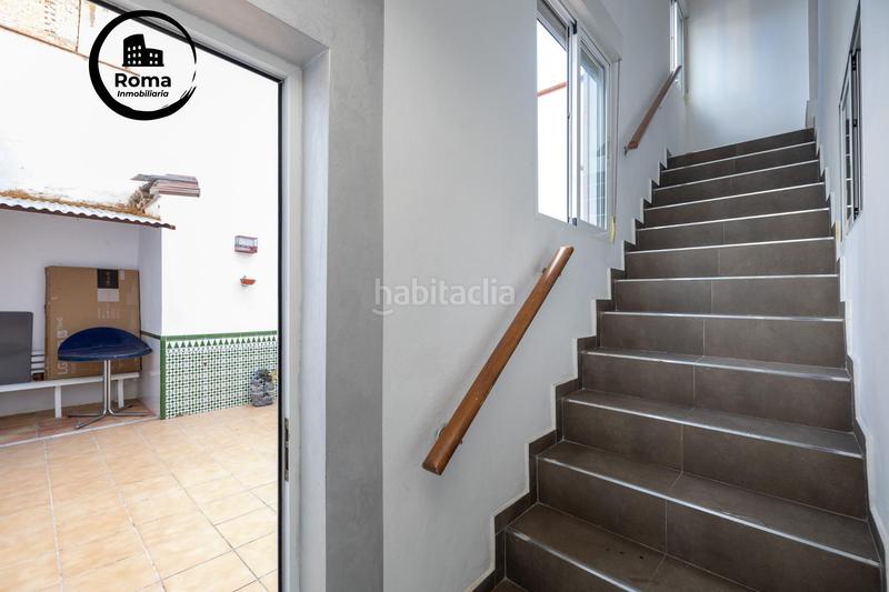 Foto 510f358a-9b92-45c4-b284-0773e35ceb39. Casa adosada ideal como inversion casa en el centro en Albolote