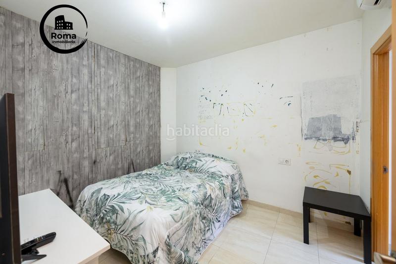 Foto 6ba800d4-c692-46d0-9624-e84d62f5e110. Casa adosada ideal como inversion casa en el centro en Albolote