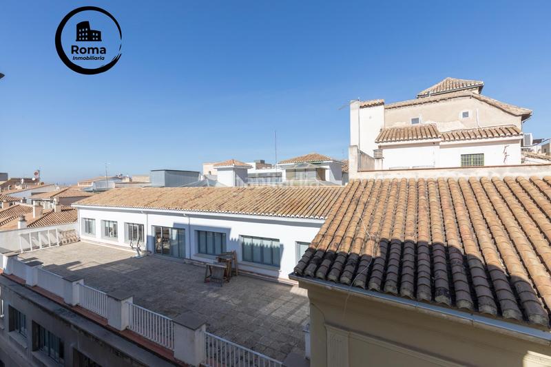 Foto a250dcd8-f187-4676-9472-ce3fcaa45017. Piso pisazo en pleno centro haciendo esquina en Centro - Sagrario Granada