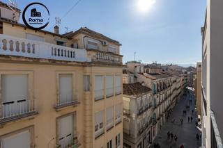 Pis  Calle gracia. Pisazo en pleno centro de granada haciendo esquina