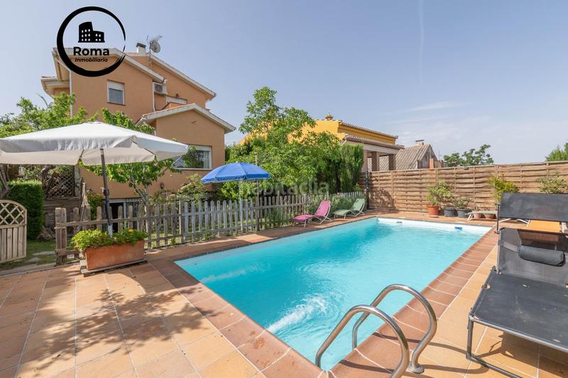 Foto 02d96a93-3df0-4fd2-8840-2b79c933611b. Chalet avec chauffage parking piscine dans Cumbres Verdes Zubia (La)