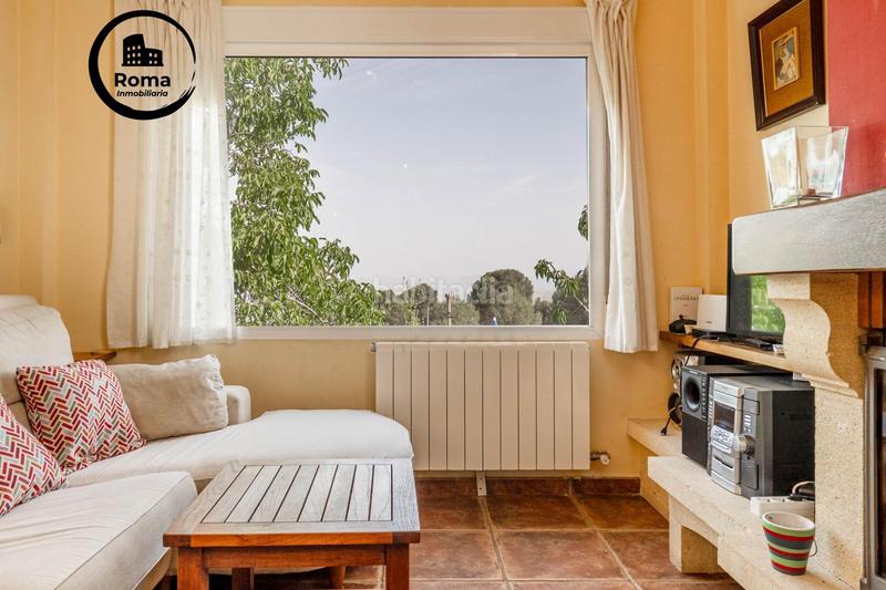 Foto 63c52125-d816-4283-b98b-b34e547cb954. Chalet avec chauffage parking piscine dans Cumbres Verdes Zubia (La)