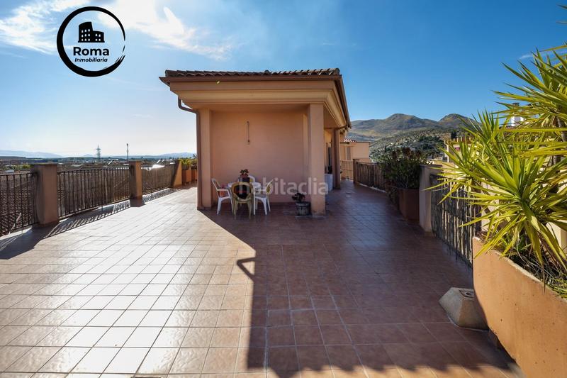 Foto 28cced61-638c-4b72-90f6-49c39ca83435. Àtic amb calefacció aparcament a Atarfe