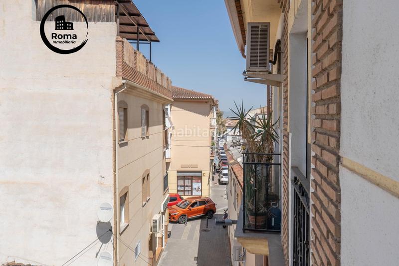 Foto 0a621e02-8093-491d-91c7-f25ee4f30c2a. Piso en venta piso en el centro haciendo esquina en Cúllar Vega