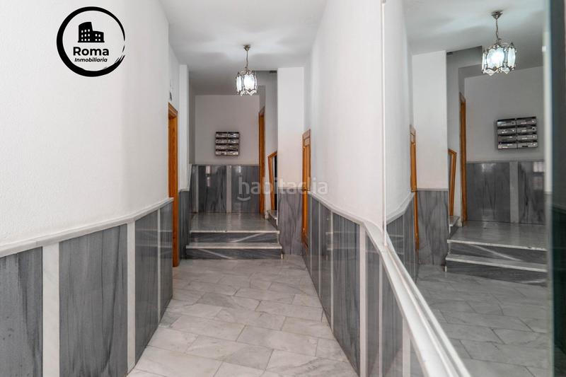 Foto e0f572c6-69cf-4251-9c22-b332b53d6283. Piso en venta piso en el centro haciendo esquina en Cúllar Vega